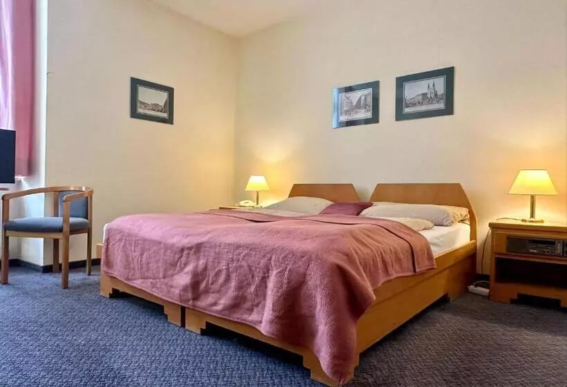 سوییت جونیور, Very Central Apartments, 5 Min To City Center, No Reception