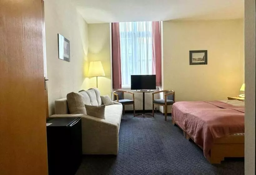 سوییت جونیور, Very Central Apartments, 5 Min To City Center, No Reception
