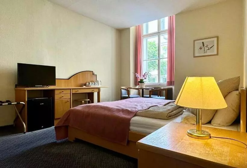 سوییت جونیور, Very Central Apartments, 5 Min To City Center, No Reception