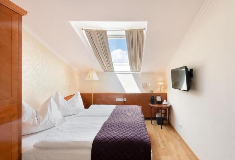 اتاق کلاسیک, Am Schubertring