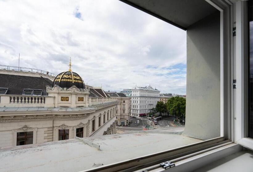 سوئیت 2 خوابه, Am Schubertring