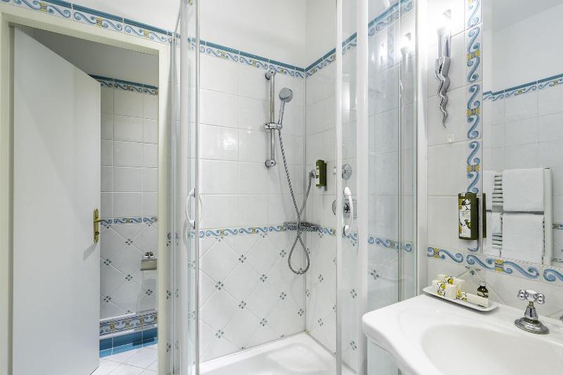 اتاق کلاسیک, Am Schubertring