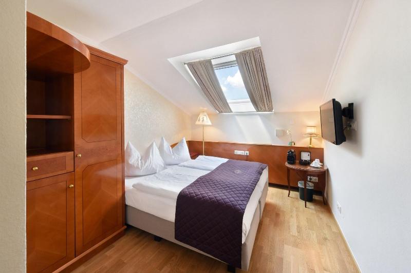 اتاق کلاسیک, Am Schubertring