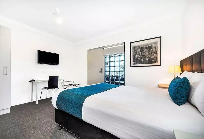スタンダードルーム, Comfort Inn & Suites Manhattan