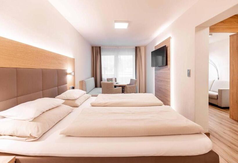 חדר משפחתי, Das Walchsee Aktivresort