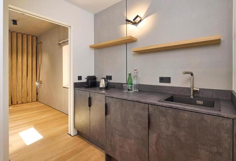 Suite with lake view, Das Walchsee Aktivresort