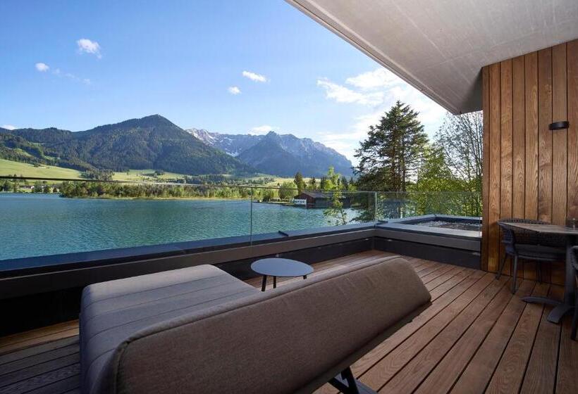 Suite with lake view, Das Walchsee Aktivresort