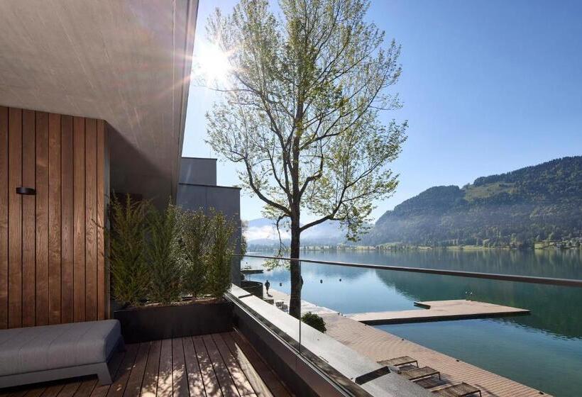 Suite with lake view, Das Walchsee Aktivresort