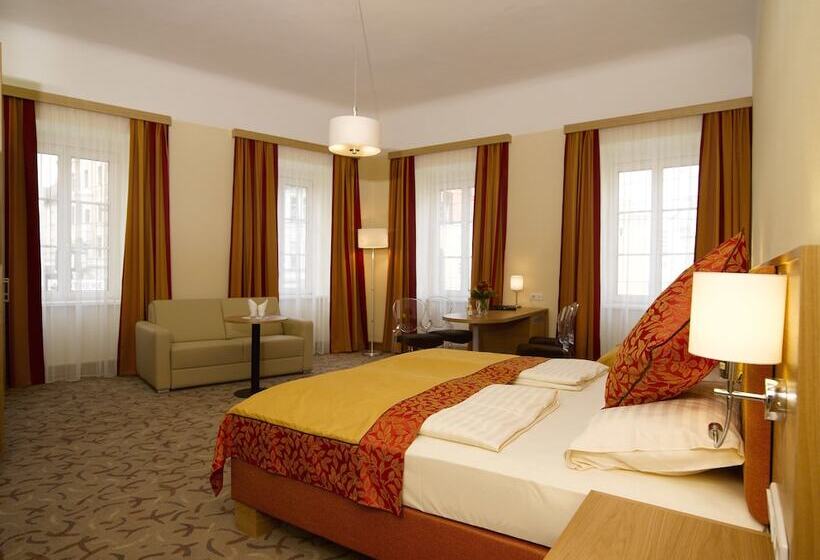 스탠다드 스튜디오, Drei Raben