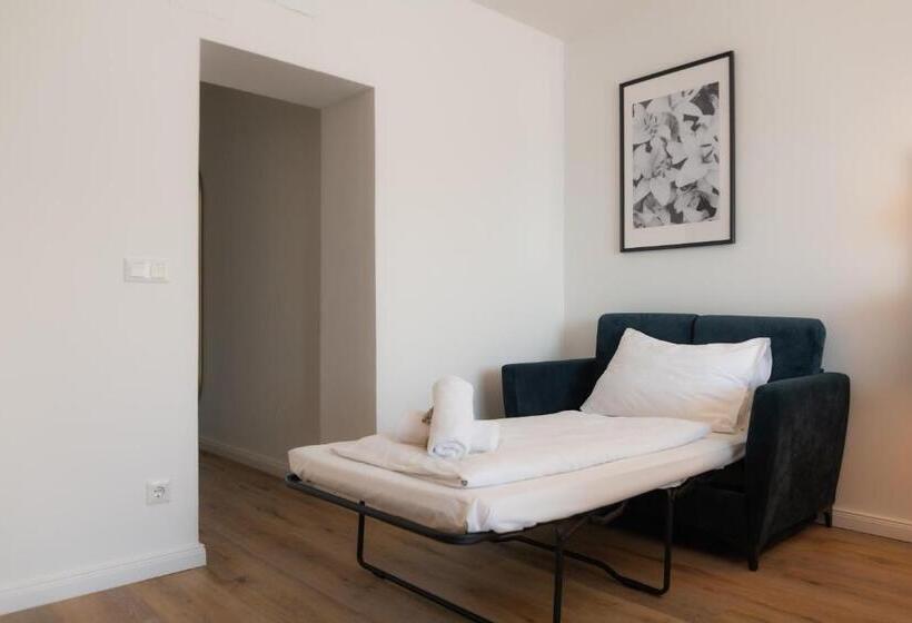 اتاق استاندارد, Florum