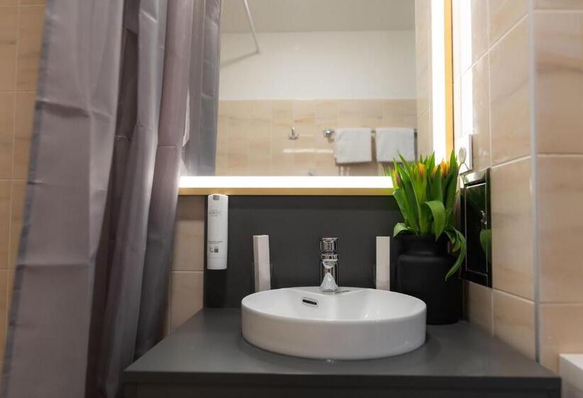 اتاق سوپریور, Florum