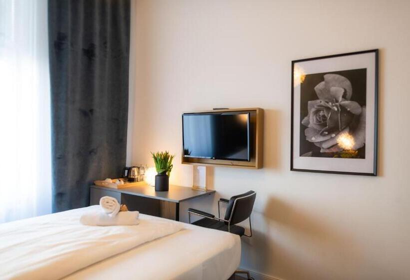 اتاق استاندارد یک نفره, Florum