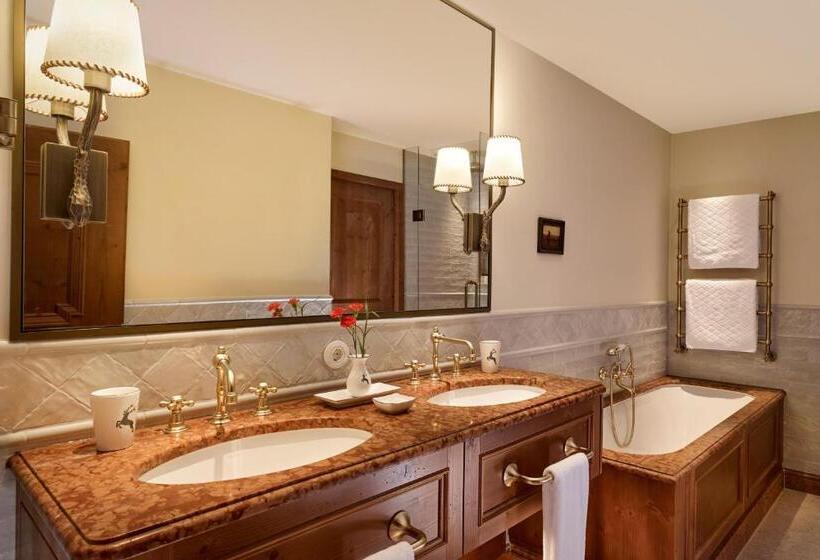 اتاق لوکس با تخت بزرگ, Goldener Hirsch, A Luxury Collection Hotel, Salzburg