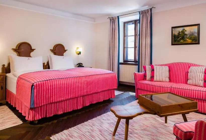 سوئیت جونیور با تخت بزرگ, Goldener Hirsch, A Luxury Collection Hotel, Salzburg