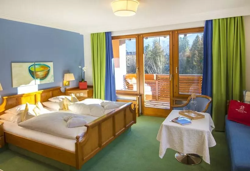 اتاق استاندارد با چشم‌انداز کوهستان, Impuls Hotel Tirol