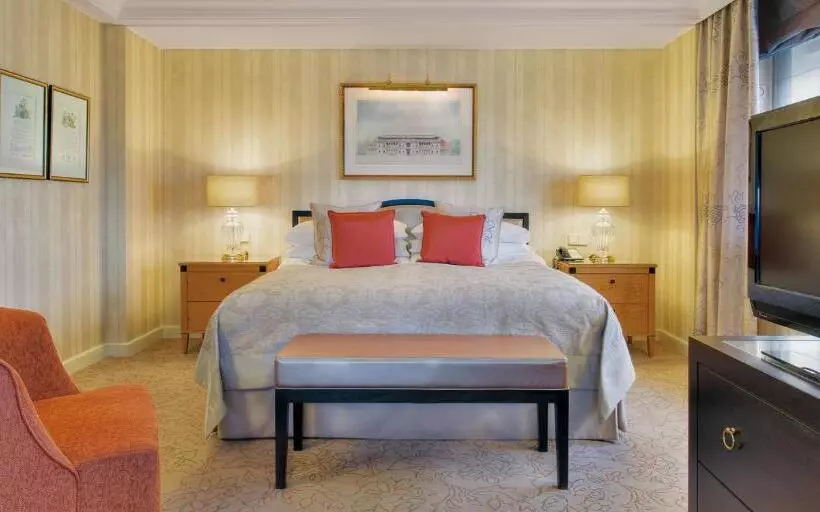 سوییت جونیور با چشمانداز شهر, Intercontinental Wien, An Ihg