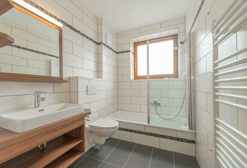 سوییت خانوادگی, Naggler Weissbriach