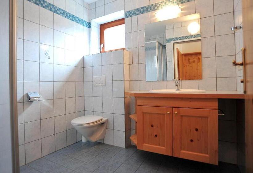 اتاق استاندارد, Naggler Weissbriach