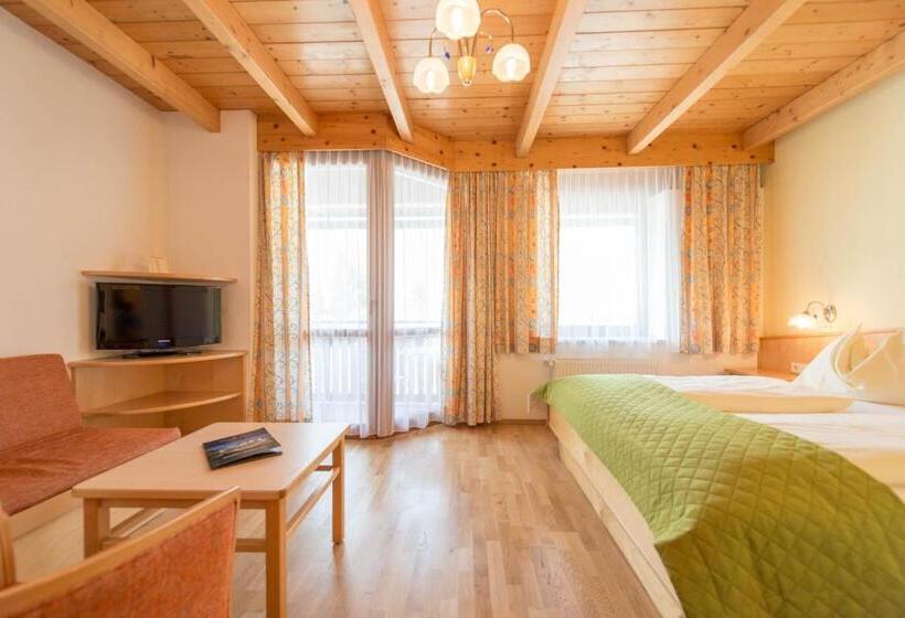 اتاق استاندارد یک نفره, Naggler Weissbriach