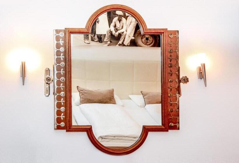 اتاق سوپریور, Q! Hotel Maria Theresia