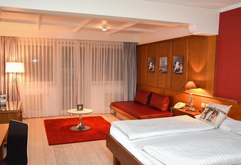 חדר סטנדרט עם מרפסת, Q! Hotel Maria Theresia