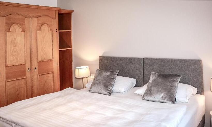 חדר סטנדרט עם מרפסת, Q! Hotel Maria Theresia