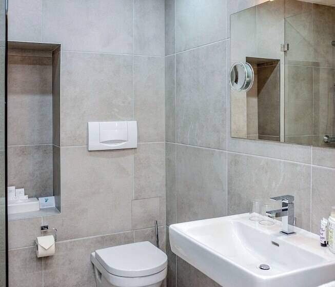 اتاق اکونومی, Q! Hotel Maria Theresia