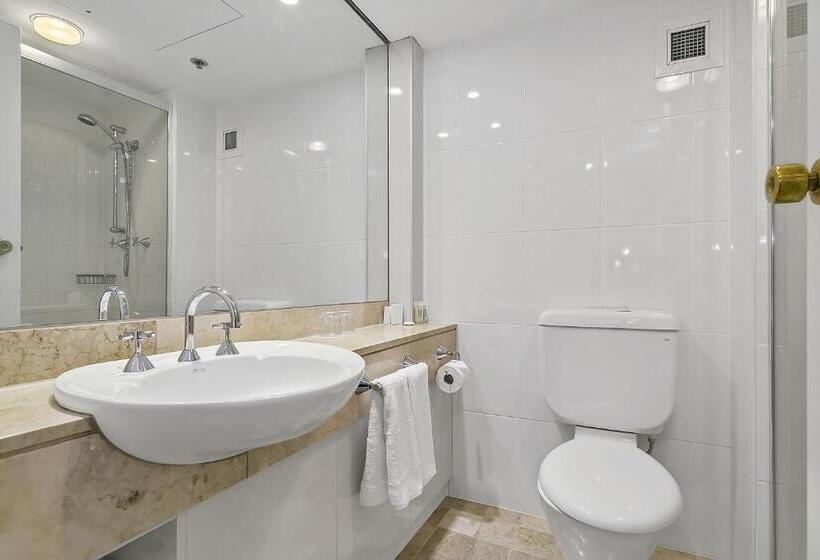 キングサイズベッドのスーペリアルーム, Stamford Plaza Adelaide