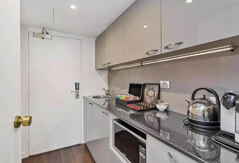 سوییت, Stamford Plaza Adelaide