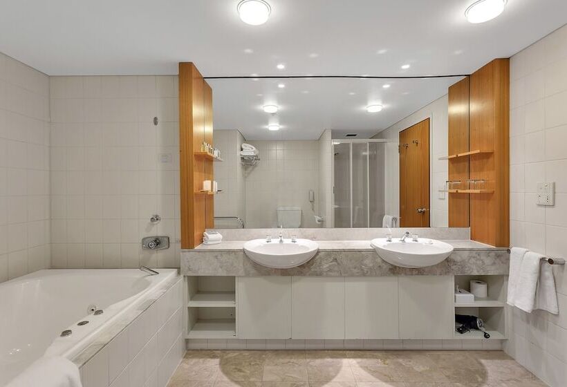 ハイドロマッサージバス付きジュニアスイート, Stamford Plaza Adelaide