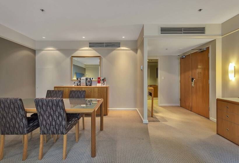 ハイドロマッサージバス付きジュニアスイート, Stamford Plaza Adelaide