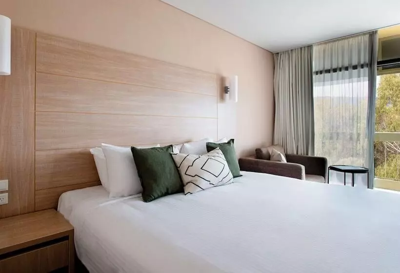 اتاق اجرایی, The Terrace Hotel Adelaide