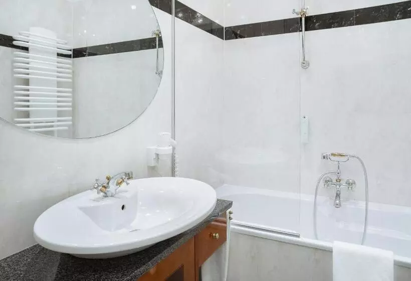 اتاق لوکس, Imlauer Hotel Schloss Pichlarn