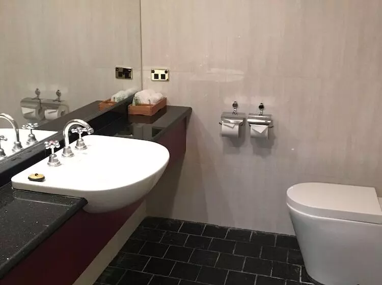 Executive-huone, Albury Manor House