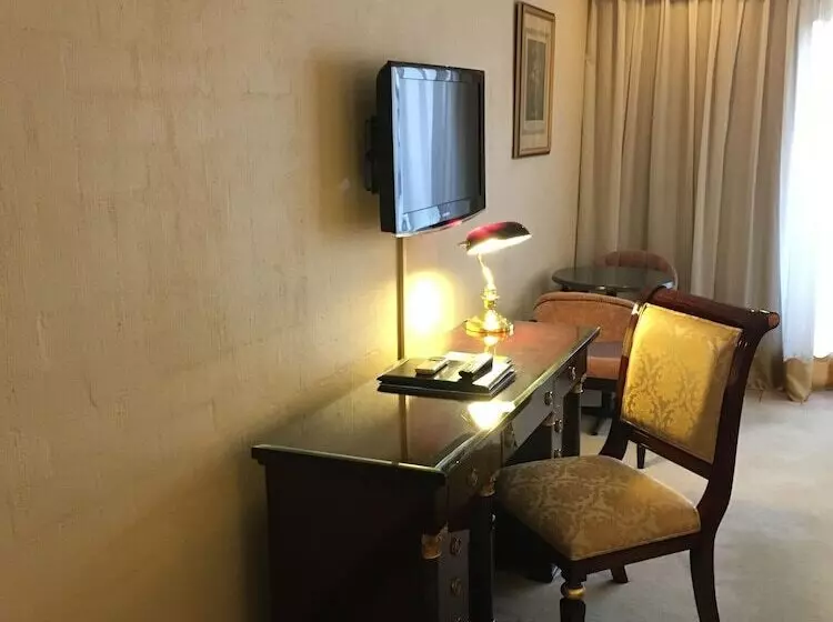 Executive-huone, Albury Manor House