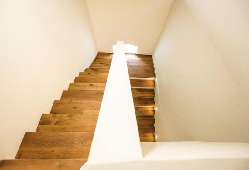 Президентский Люкс, Renaissancehotel Raffelsberger Hof B&b