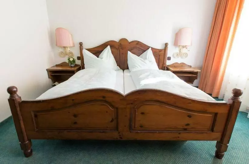 スタンダードルーム, Schlosshotel Dörflinger