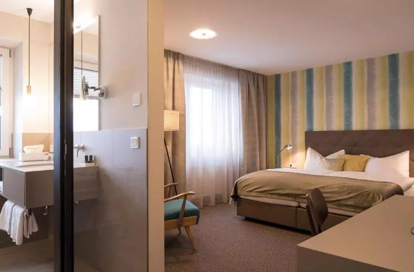スーペリアールーム, Schlosshotel Dörflinger