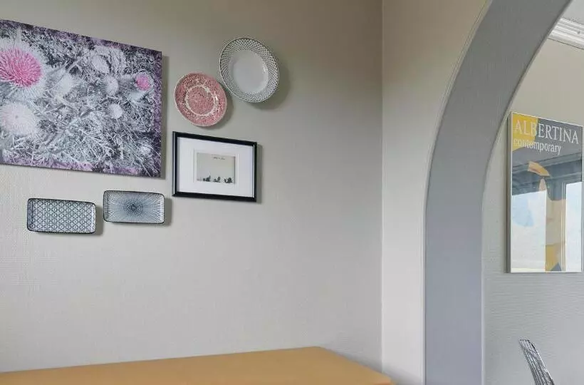 スタンダードスタジオ, Schlosshotel Dörflinger