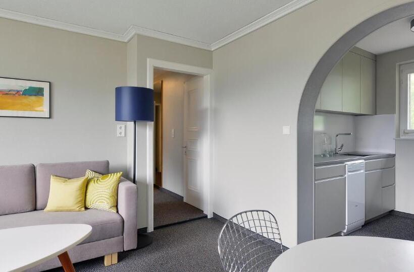 Студия Стандарт, Schlosshotel Dörflinger