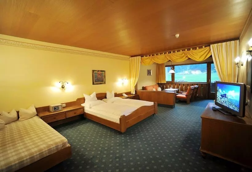 Perhehuone, Thermal Badhotel Kirchler