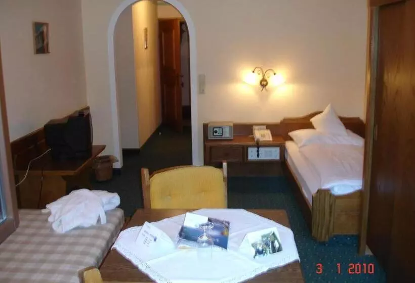 Standard Yhden Hengen Huone, Thermal Badhotel Kirchler