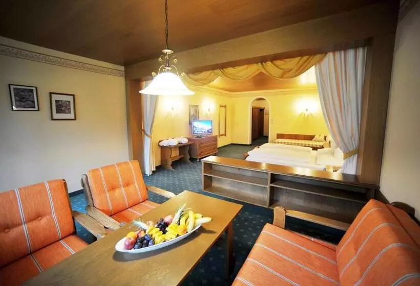 Perhehuone, Thermal Badhotel Kirchler