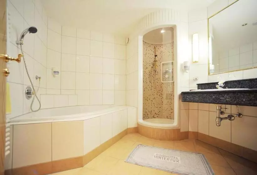Sviitti, Thermal Badhotel Kirchler