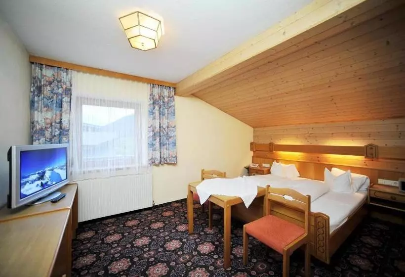 Huoneisto 1 Makuuhuone, Thermal Badhotel Kirchler