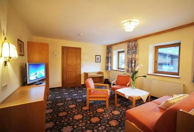 Huoneisto 1 Makuuhuone, Thermal Badhotel Kirchler