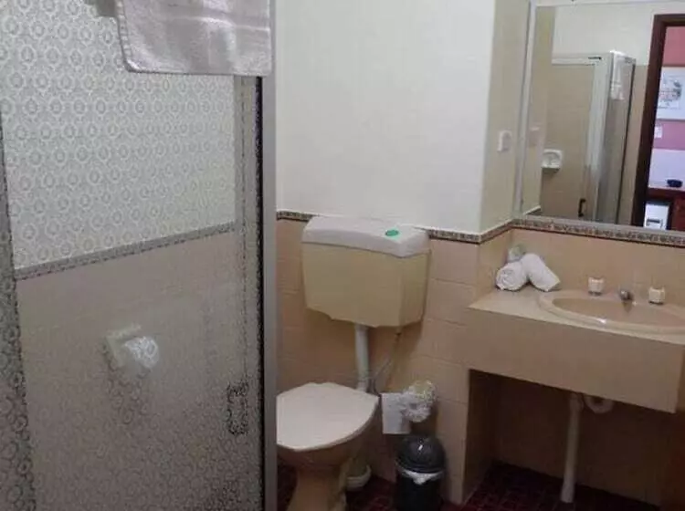 Standard-huone, Clifton Motel & Grittleton Lodge