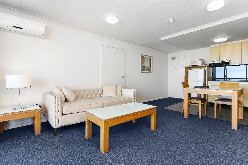 آپارتمان 1 خوابه, Highpoint International