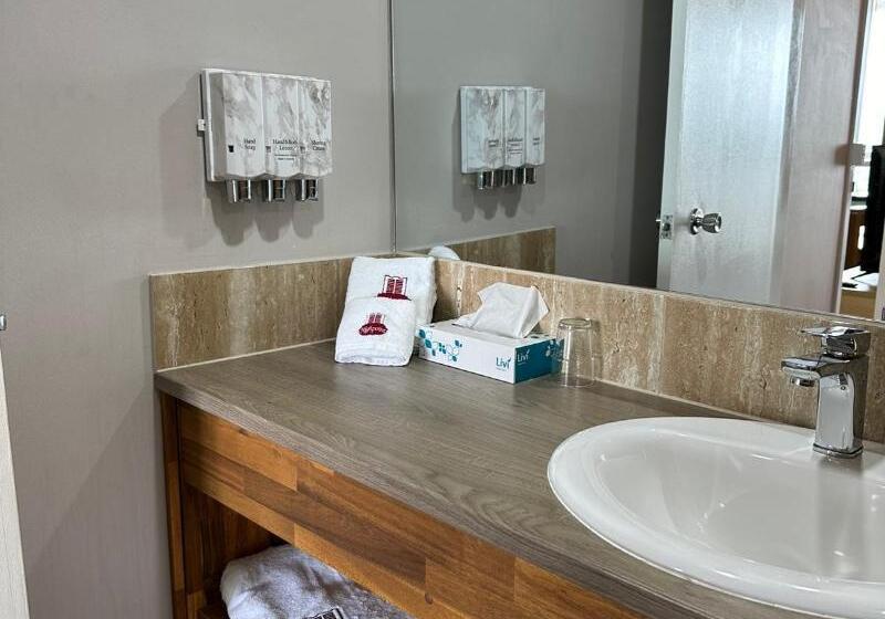 آپارتمان 1 خوابه, Highpoint International