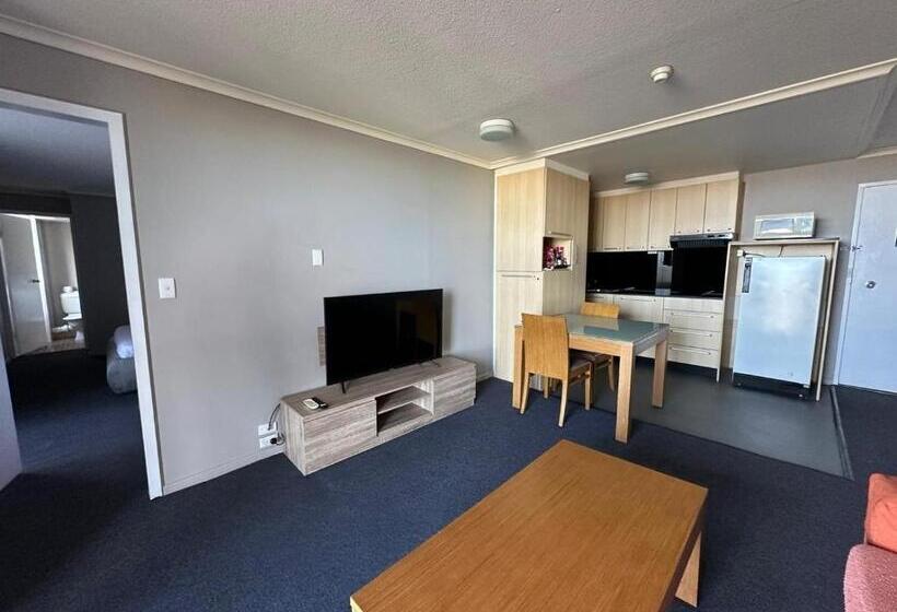 آپارتمان 1 خوابه, Highpoint International